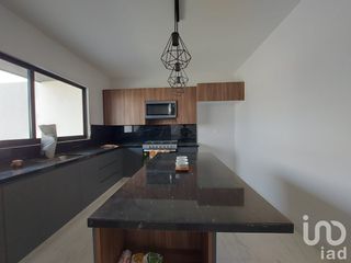 Casa en Venta Zona Cascatta, Recámara en Planta Baja, Lomas de Angelópolis, Puebla