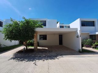 Casa en renta Mérida Yucatán, Privada Santa Gertrudis Copo