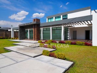 Casa en venta en Momoxpan, Puebla cerca de Explanada