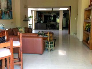 Hermosa Casa contemporánea  a la Venta en Residencial Campestre Cancún