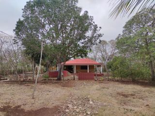 Terreno con casa en venta en Maxcanu Yucatán cerca de la estación del tren maya