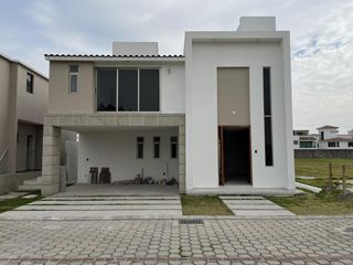 Casa en condominio en  CONDADO DEL VALLE, METEPEC EDO MEX