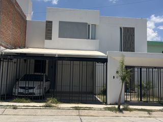 CASA EN RENTA AMUEBLADA EN VILLAS DE LA CANTERA AGUASCALIENTES