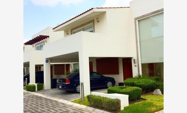 Casa en renta en San Salvador Tizatlalli 