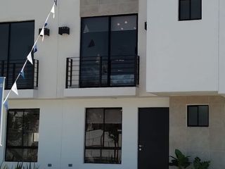 Casa Nueva en VENTA fraccionamiento privado sur de Leon por boulevard Aeropuerto