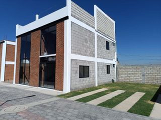 CASA EN VENTA NUEVA EN SAN GASPAR, METEPEX, EDOMEX