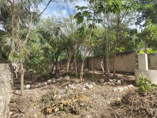 Se vende casa con amplio terreno cerca de la estación del Tren Maya