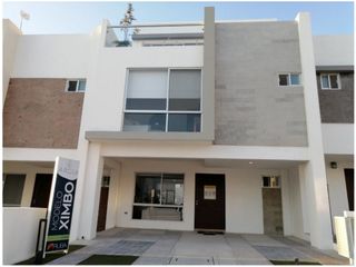 CASA EN VENTA CON ROOF GARDEN EN ZAKIA EL MARQUES QUERETARO GAS