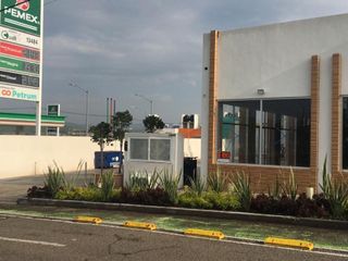 Se Vende Plaza Comercial con Auto-Lavado y 5 Locales en Ciudad del Sol..