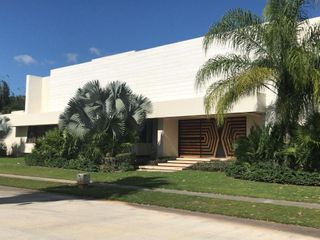 Venta de Casa en Yucatán Country Club