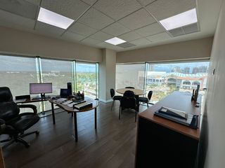 Oficina en venta con inquilino en Sky Work Cabo Norte Merida Yucatan
