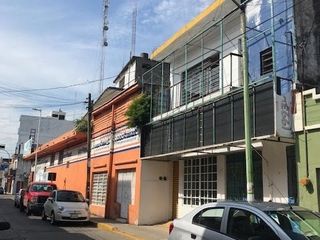 Edificio en Venta calle Juan Alvarez, casi esquina con Av. Mendez.