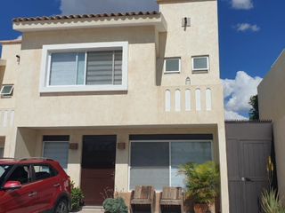 Casa en Bosques del Paraíso, Aguascalientes, al Norte