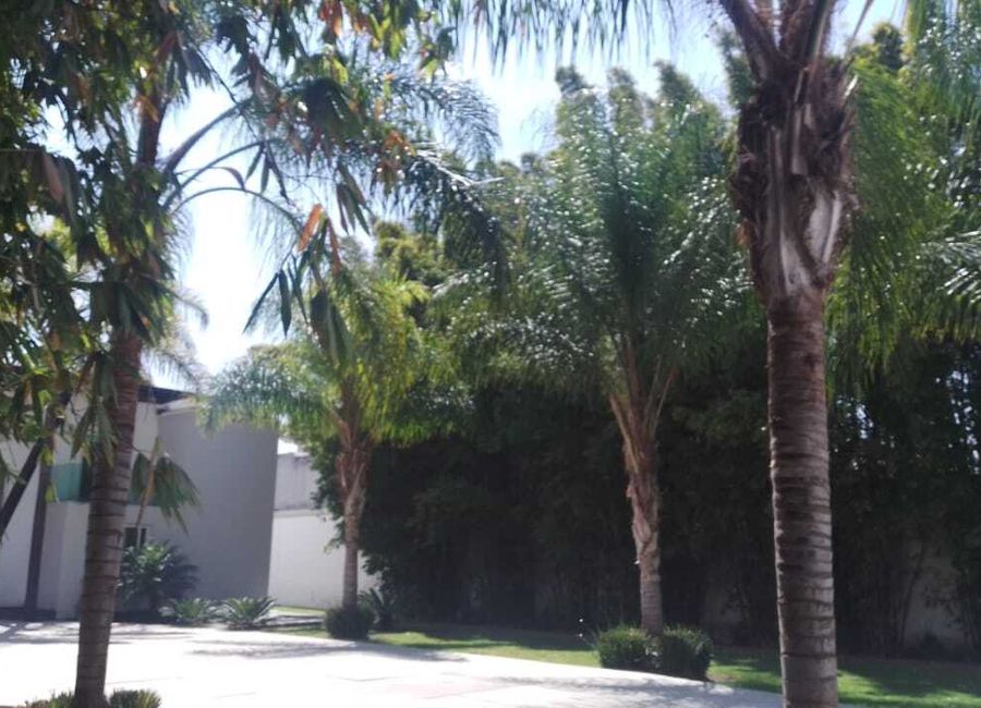 CASA EN VENTA VACACIONAL HABITACIONAL AMPLIO JARDIN ALBERCA JARAL DEL