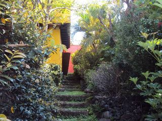 Delicias, Linda Casa Estilo Colonial Moderno, con Amplísimo Jardín