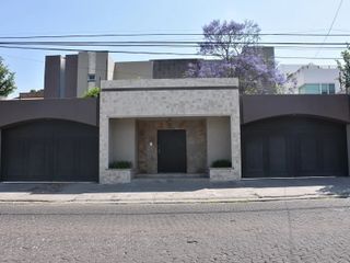 Preciosa Residencia en Villas del Mesón Juriquilla, de AUTOR y LUXURY, T.1000 m2