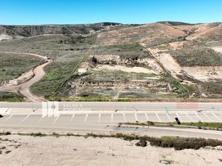 Venta de 2 Hectáreas con Máxima Exposición Comercial en  El Sauzal