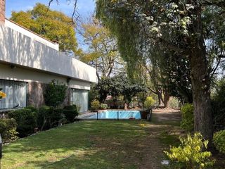De vende terreno o casa para remodelar  Monte Libano Lomas de Chapultepec