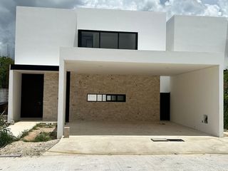 Casa en Venta  de 3 recamaras en Privada Amidanah Temozon. Mérida Yucatán.