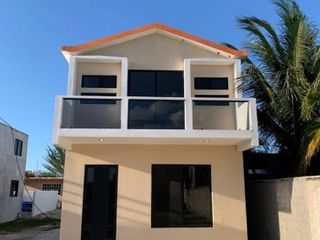 Casa de 3 Recámaras y Piscina a 450mts de la Playa en Chicxulub Puerto, Yucatán
