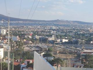 Venta de Terreno en Fraccionamiento Balcones Coloniales, Querétaro