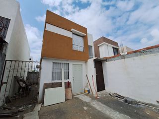Casa en Venta sobre Avenida Santa Maria  colonia Valle de Santa Isabel Juarez NL
