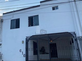 Casa en venta en Cumbres 4 sector al poniente de Monterrey Nuevo León