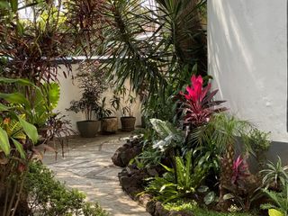 EN VENTA CENTRICA PROPIEDAD COMERCIAL EN CUERNAVACA, MORELOS.