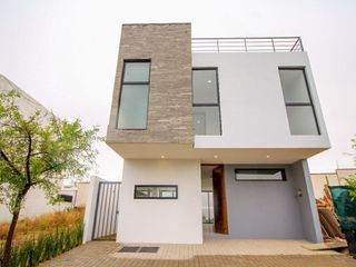 CASA EN VENTA EN BOSQUES VALLARTA, ZAPOPAN