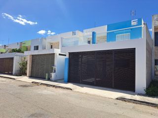 Venta casa con 4 recámaras y paneles solares en Las Américas II, Mérida Yucatán