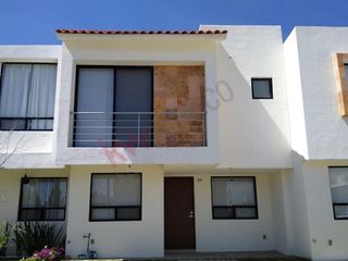 CASA EN VENTA- VIVE EN SONTERRA ! y disfruta de su belleza Natural