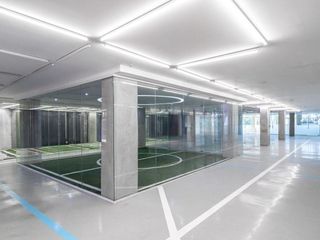Renta Oficina de 300 m2 en Parque Lira, acondicionada
