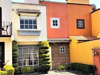Renta Casa en Fracc. Hacienda del Valle 1, Toluca