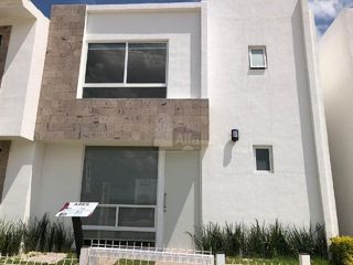 Casa sola en venta en Paseos de Aguascalientes, Jesús María, Aguascalientes