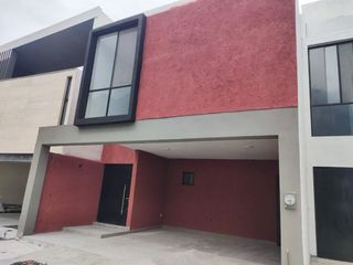 CASA EN VENTA EN CUMBRES ELITE PREMIER