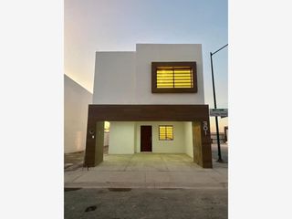 Casa en Venta en Puerta de Hierro