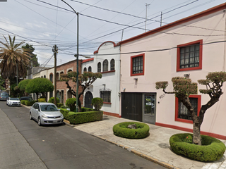 Dos casas en una en una muy céntrica zona