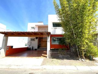 Casa en condominio en venta en Centro Sur, Querétaro. Claustros del Sur