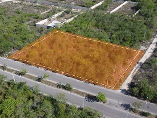 Terreno en venta, 4,074 m2 en esquina - Temozón Norte