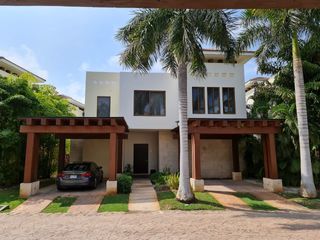 Casa amplia junto al lago en privada Harmonia, Yucatan Country Club