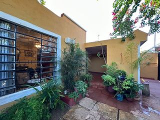 Casa de una planta con 3 recámaras en venta en Los Pinos