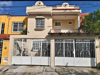Se vende casa en zona céntrica de Cancún
