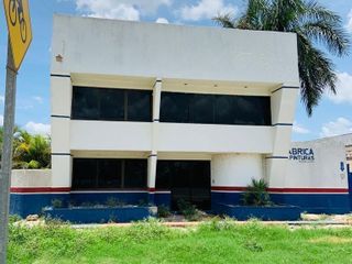 Terreno en Venta con Bodega e Instalaciones en Uman Yucatán