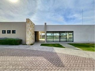 Casa en venta en La Vista Residencial, Anillo Vial Fray Junipero, Querétaro