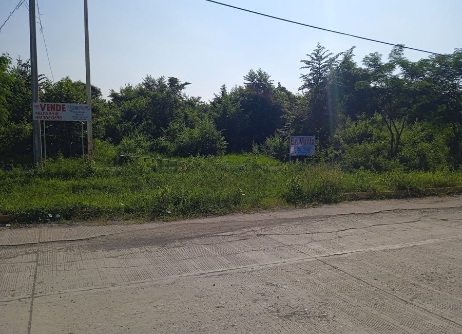 TERRENO de 1884.2 M2 en Avenida Principal, VISTA HERMOSA a 20 m Tecnologico CD. VALLES Lamudi