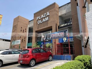 Renta Local Comercial Plaza Olam  En Monterrey