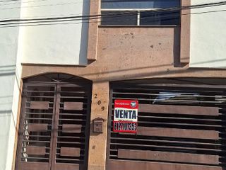 Casa en venta en Cumbres 4o Sector en Monterrey