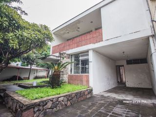 Casa en venta en la  Americana, Guadalajara Jalisco