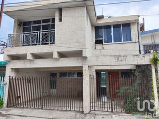 Casa en venta en Colonia Centro Carmen Serdán de San Andrés Tuxtla, Ver.
