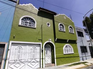 Se vende casa en Guadalupe Insurgentes.